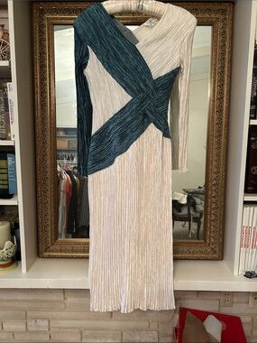 Mary McFadden Cream and Teal Long Sleeve Pleated Wrap Dress